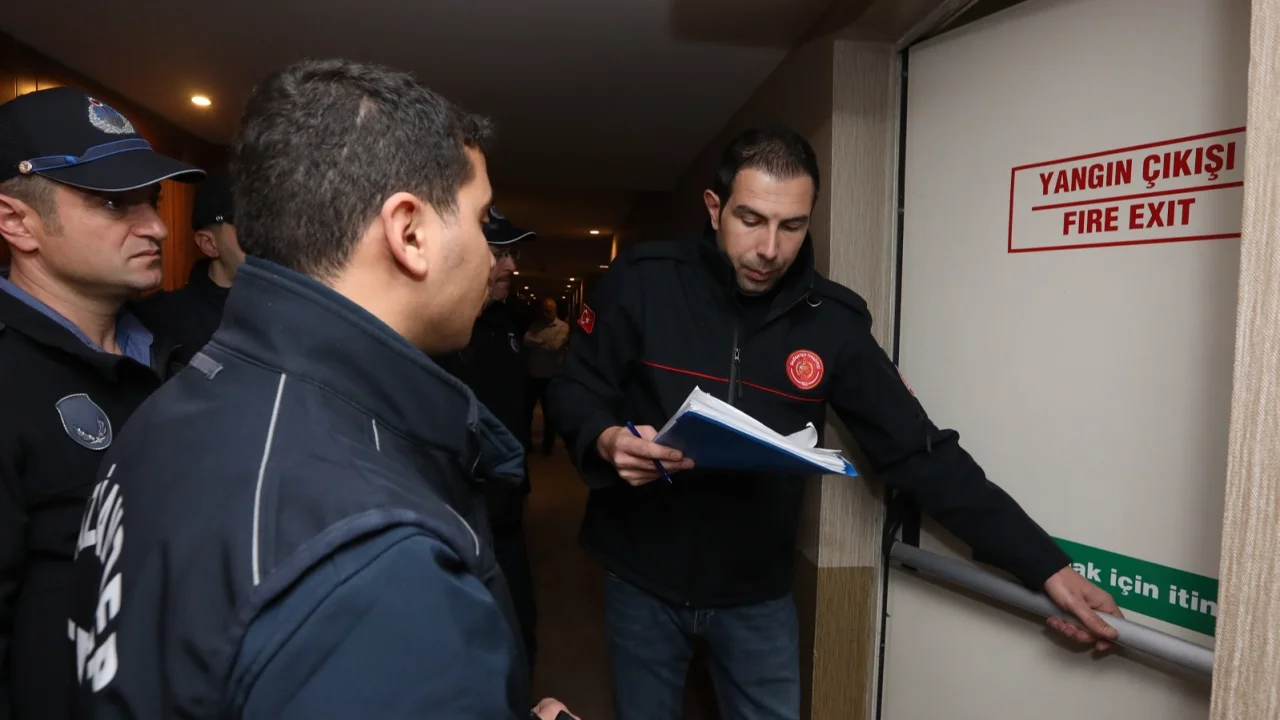 Gaziantep’te yangın riskine karşı yapı denetimleri sürüyor
