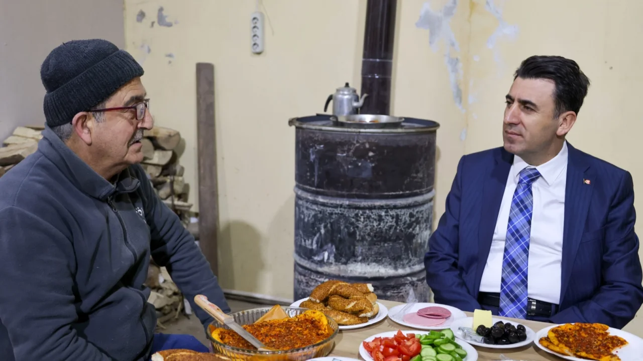 Hatay’dan Bilecik’e gelen depremzede vatandaşa Vali Aygöl'den ziyaret