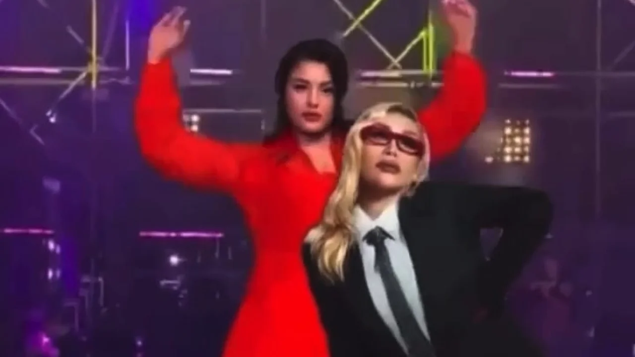 İrem Derici ve Atiye’nin olay dansı!