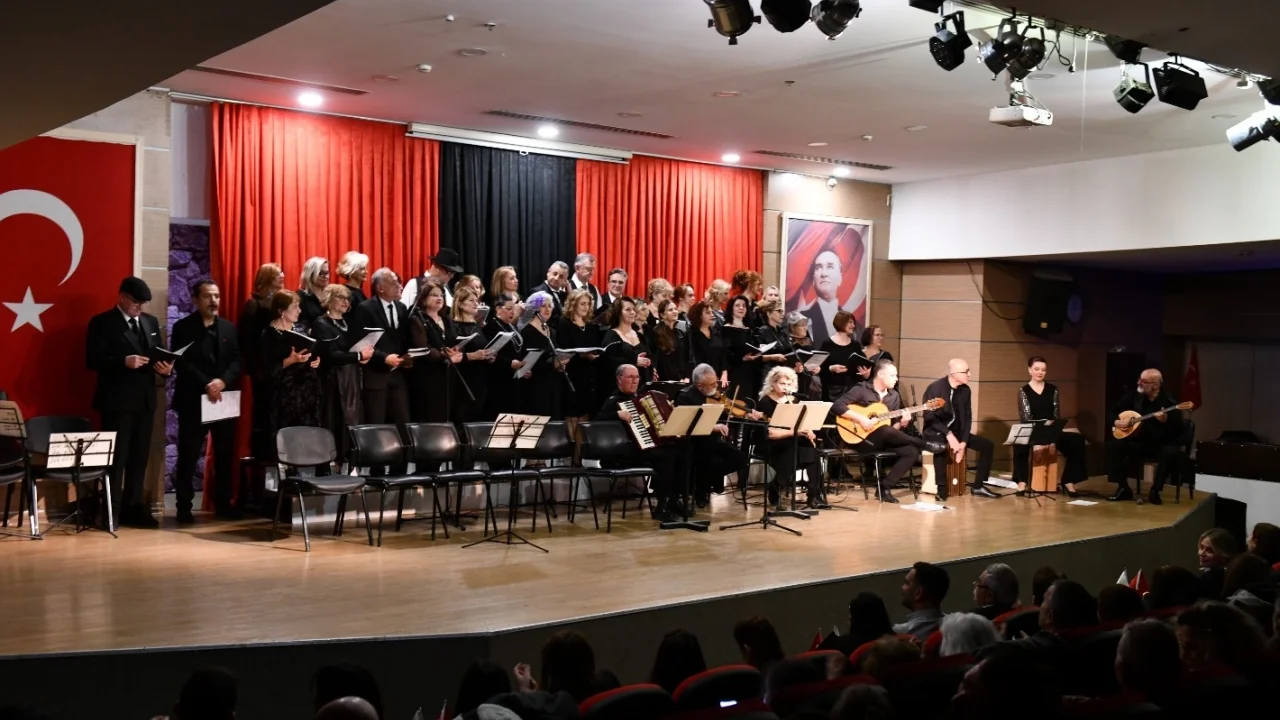 İzmir Çiğli’de 'Rebetiko' rüzgarı