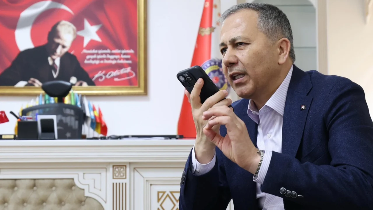 Bakan Yerlikaya'nın bayram telsiz mesajı