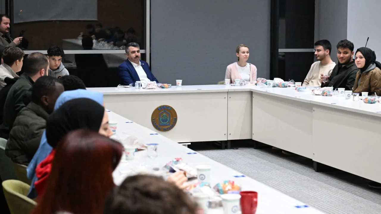 Başkan Yılmaz:  ''Gençlerimizin enerjisi motivasyonumuzu artıyor''
