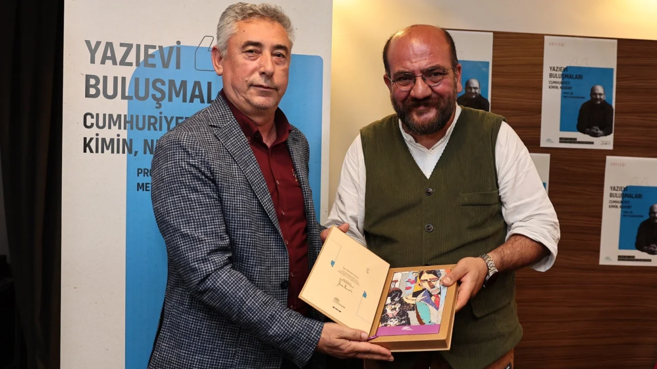 Bursa Nilüfer'de “Cumhuriyet tarihi” Yazıevi Buluşmaları’nda konuşuldu