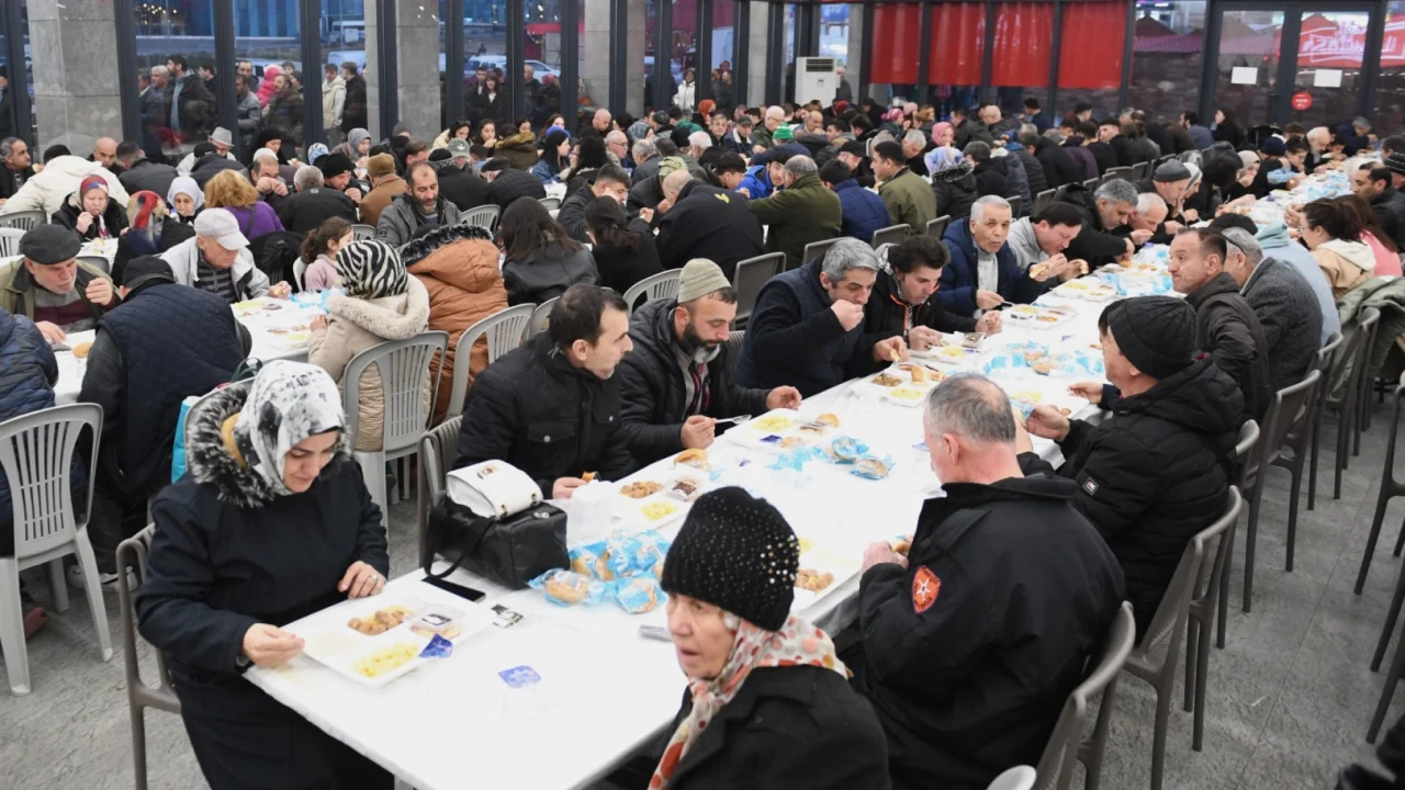 Bursa Osmangazi'de sofra bereketi
