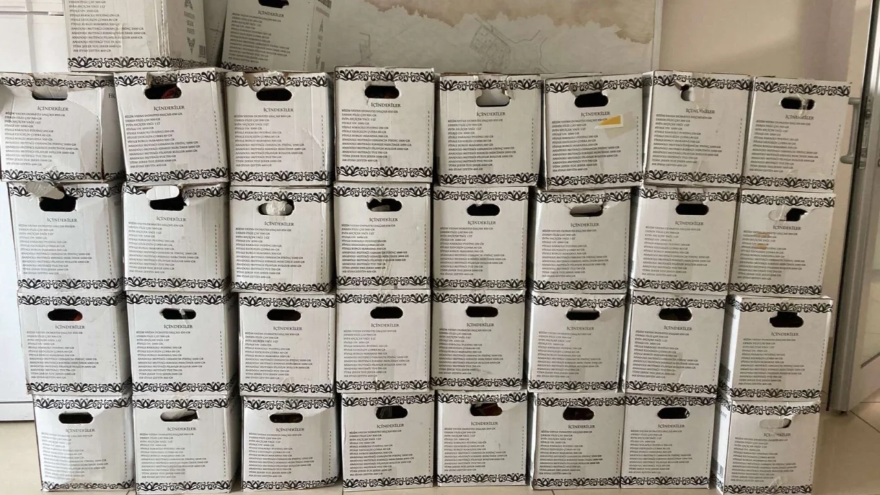 Denizli Büyükşehir Belediyesi’nden ramazan kolisi yardımı