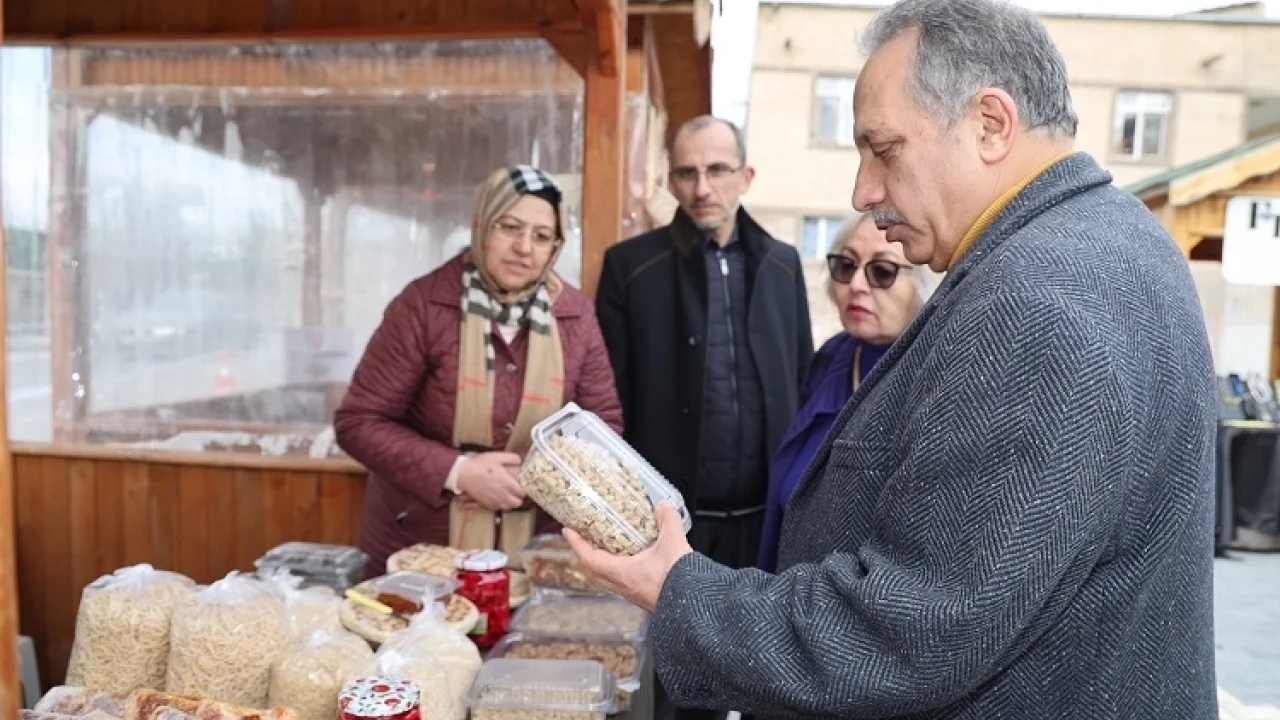 Kayseri Talas'ta antikacılar ramazanda da buluşuyor