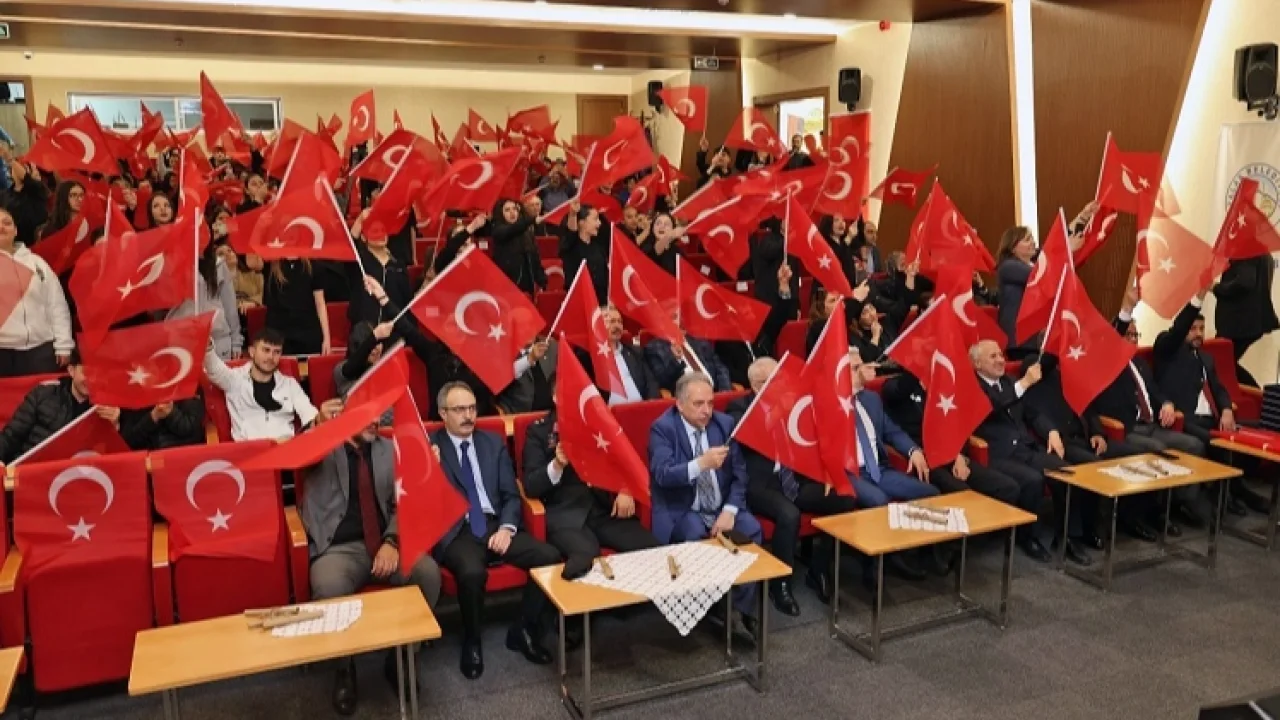 Kayseri Talas'ta İstiklal Marşı etkinliği