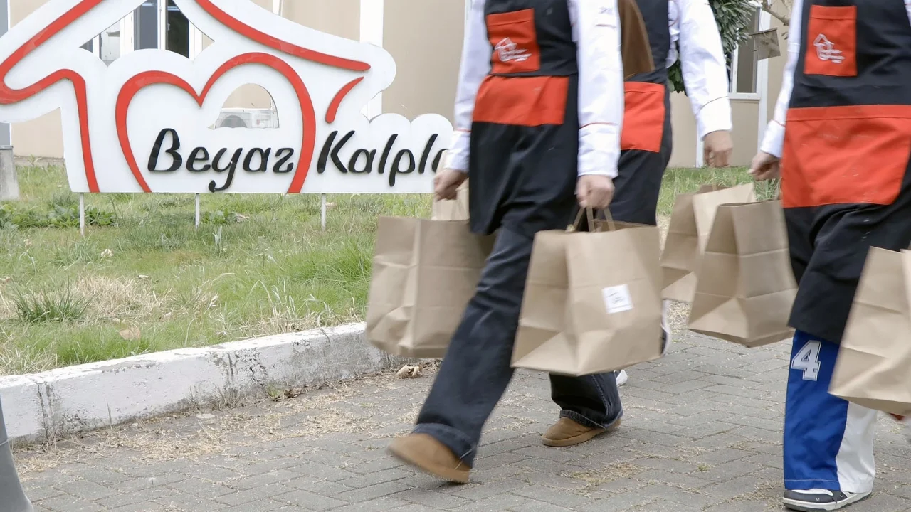 Kocaeli'de 'Beyaz Kalpler' gönüllere dokundu
