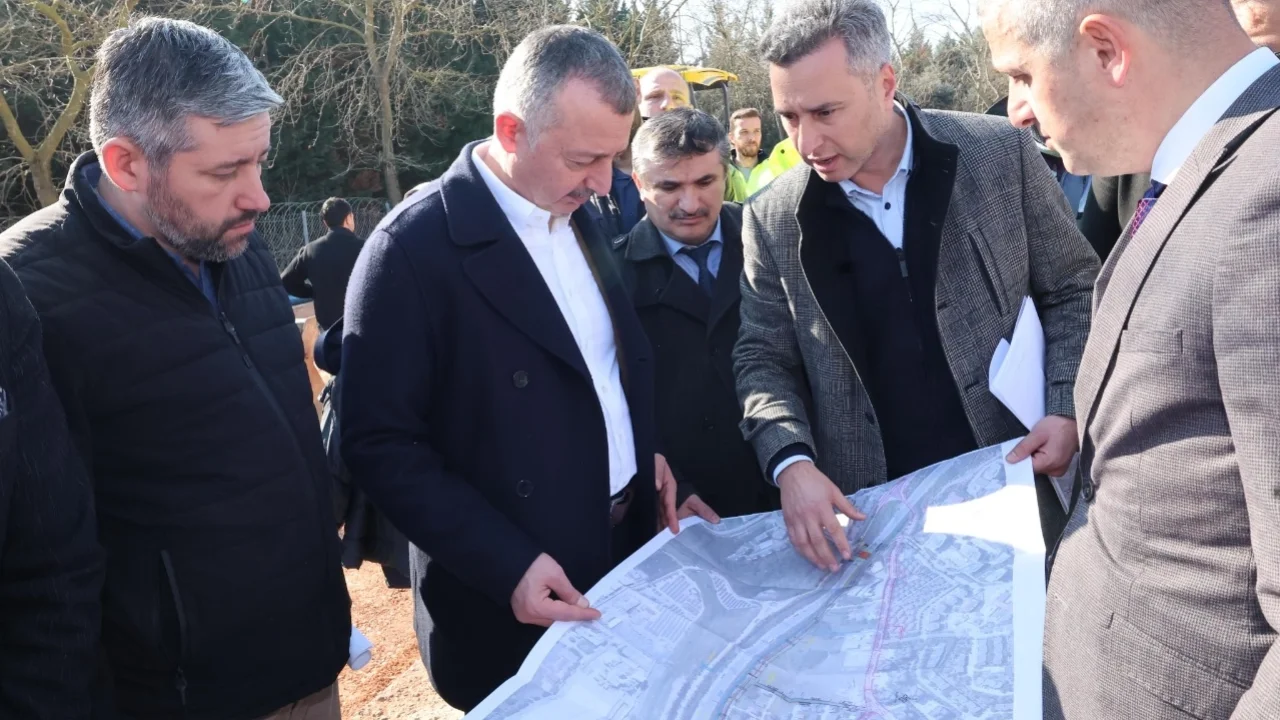 Kocaeli İzmit bir uçtan, diğer uca demir ağla bağlanıyor!