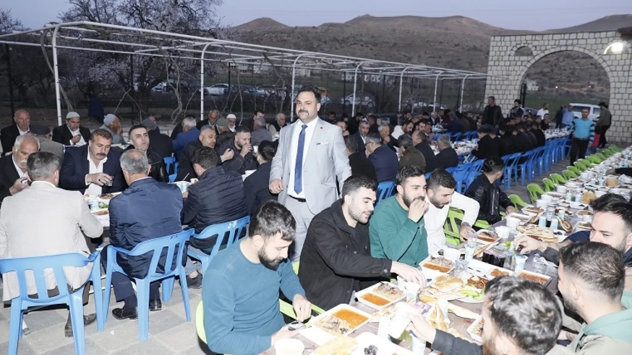 Mardin Yeşilli'de MHP'nin iftarına büyük ilgi
