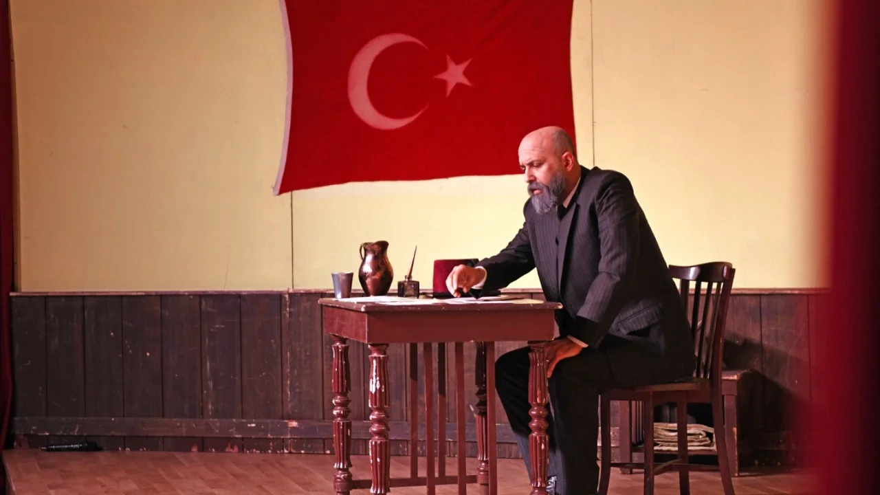 Şair, Şiir, Şuur" Mehmet Akif Ersoy" Osmangazi Gösteri Merkezinde sahnelendi