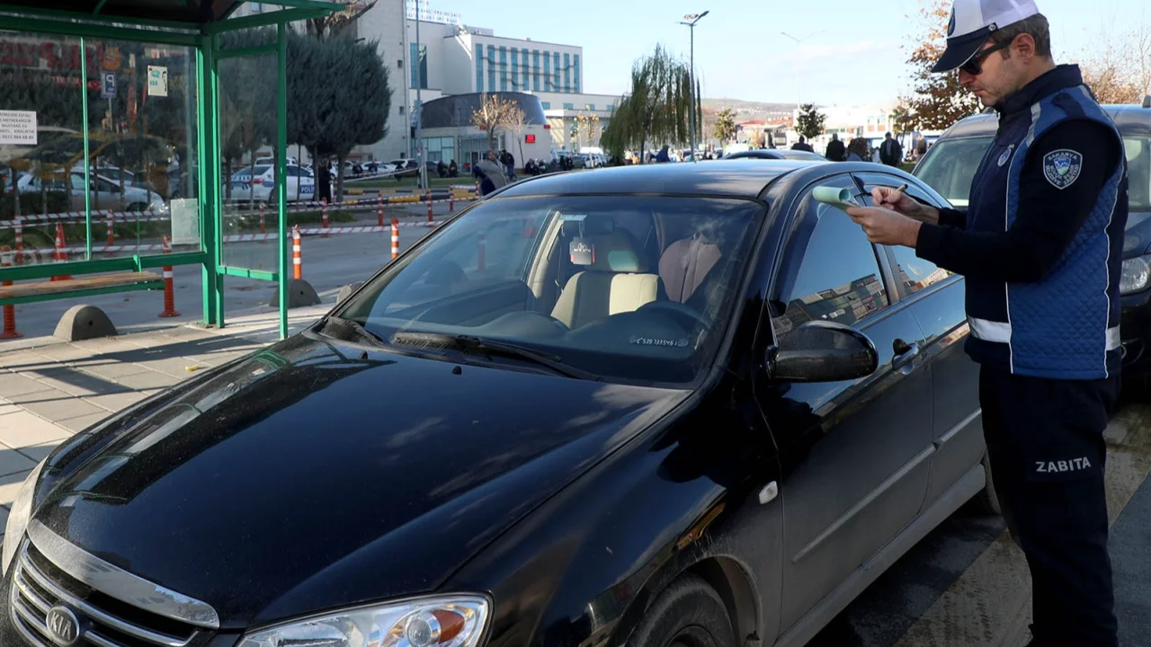 Sakarya'da kaldırım işgaline karşı mücadele sürüyor!