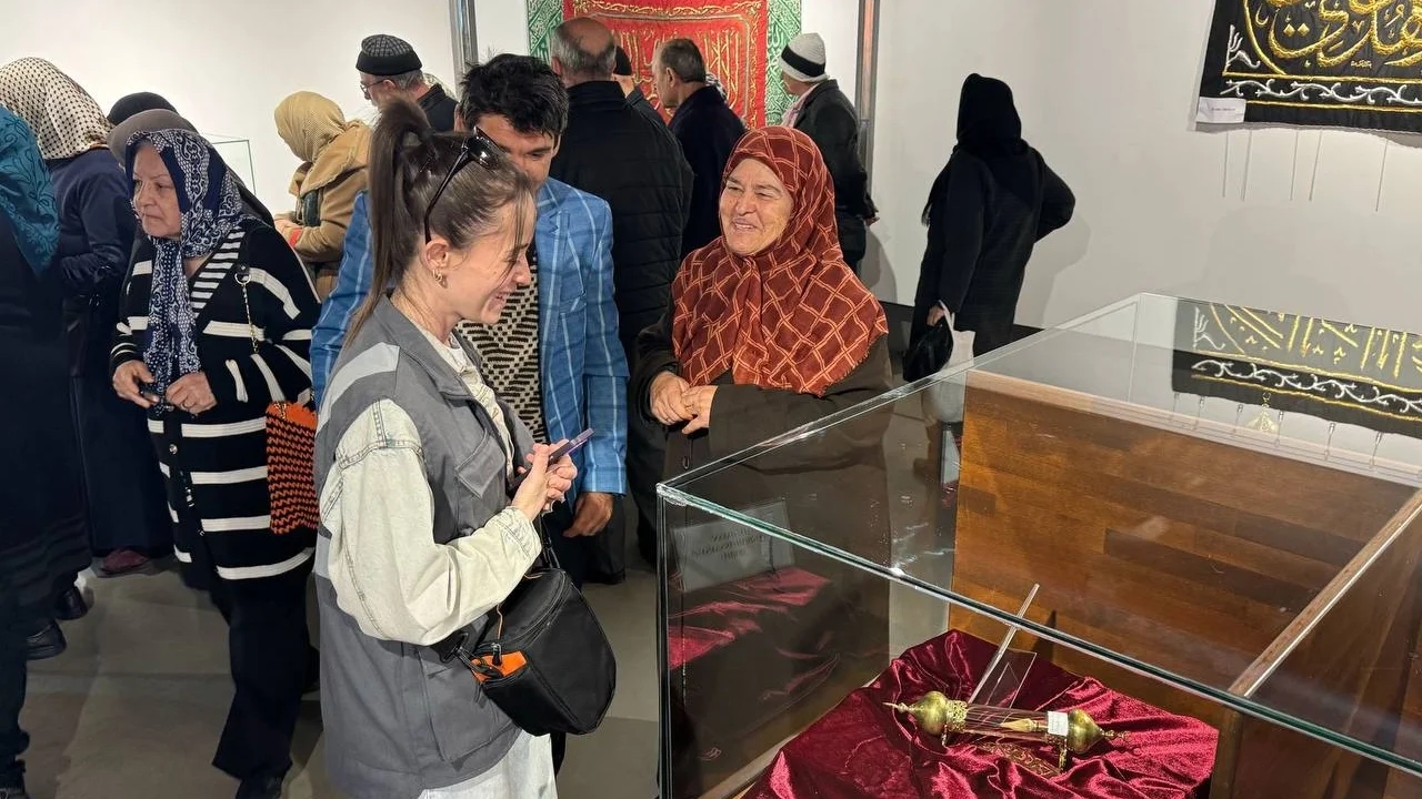 Sakarya'da mukaddes emanetlerle ilk kez buluştular