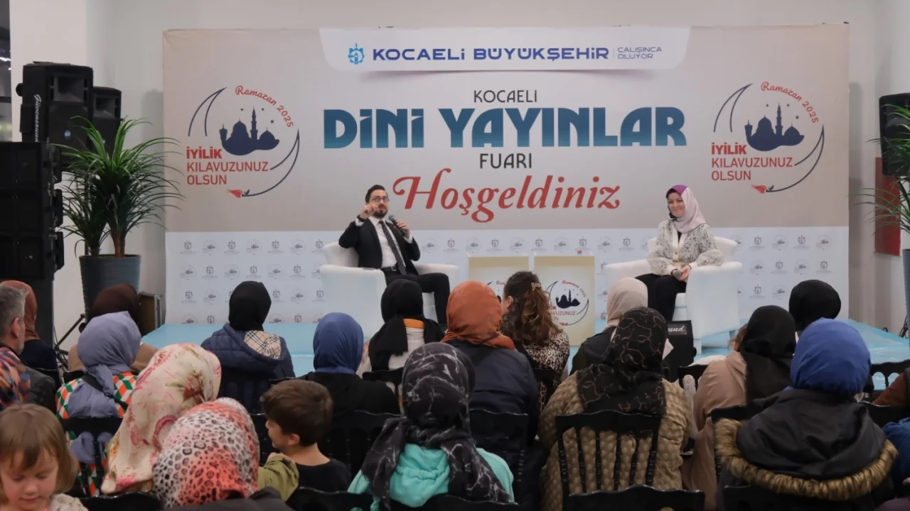 Yazar Tongar’dan Kocaeli Milli İrade Meydanı’na övgüler