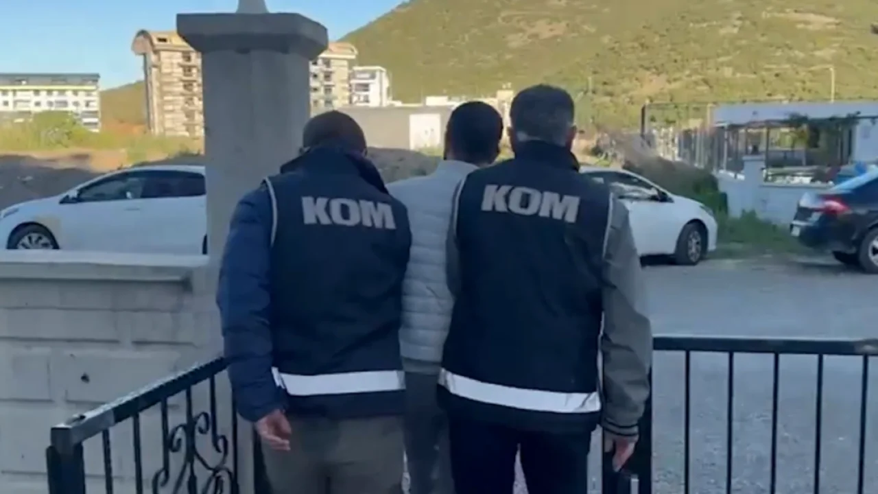 4 il merkezli 6 ayrı organize suç örgütüne 158 gözaltı!