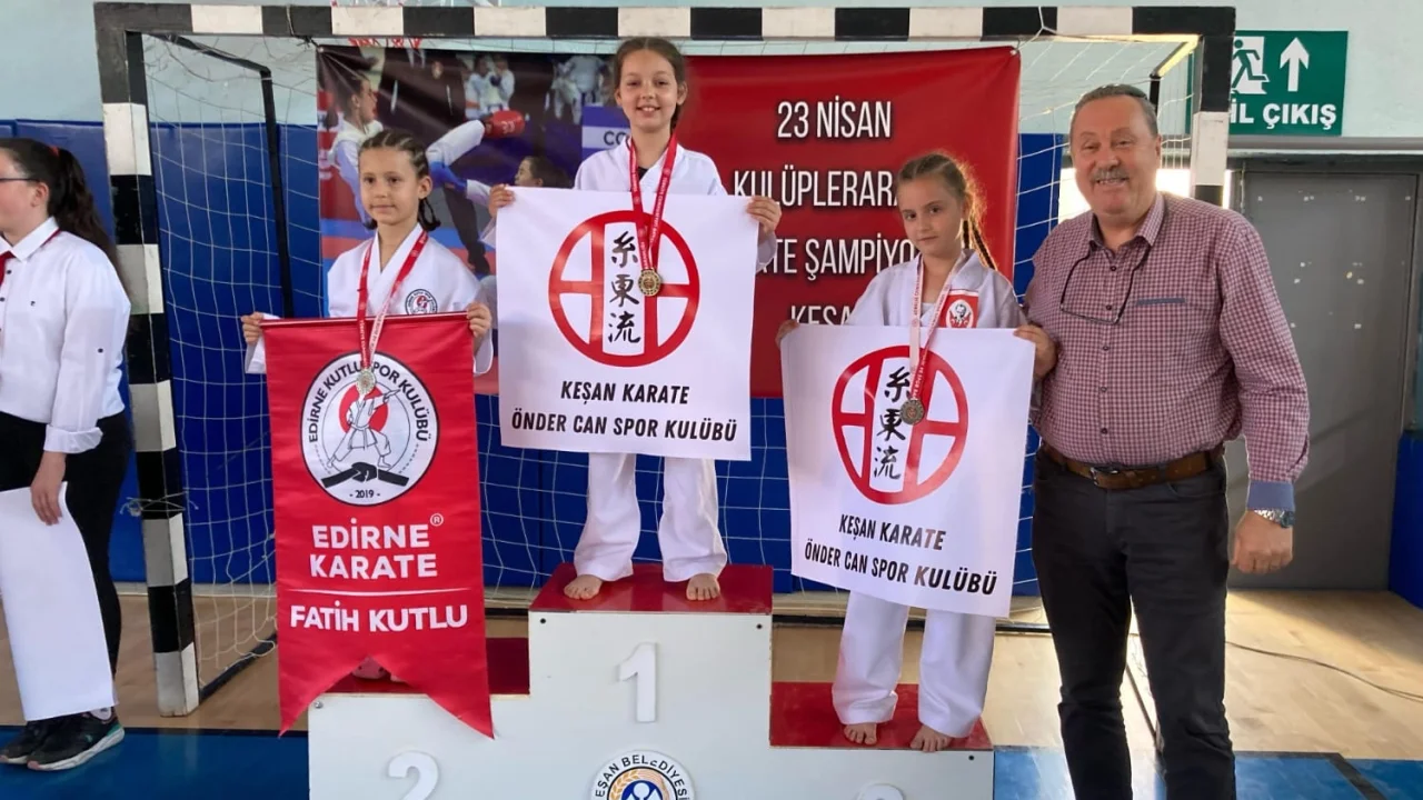 Edirne Keşan'da karatede 95 madalya ile tarihi rekor!