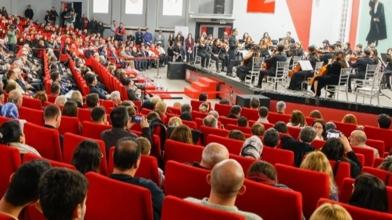 Manisa Büyükşehir Belediyesi Gençlik Senfoni Orkestrası kuruluyor
