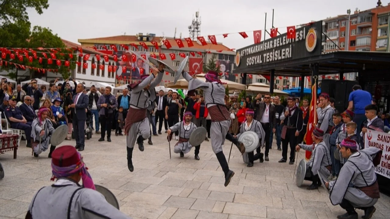 Afyonkarahisar Yaşayan Miras Festivali başladı