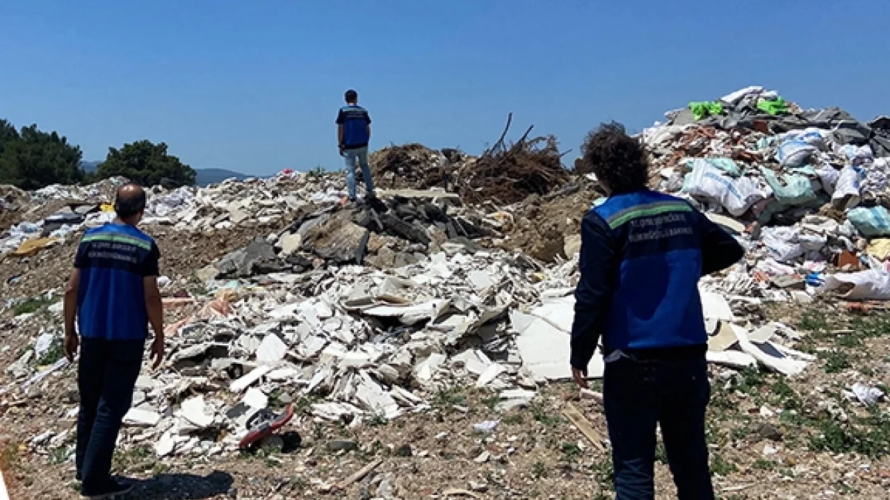 İzmir Gaziemir'de açık alana atığa 1,8 milyar TL 'çevre' cezası!
