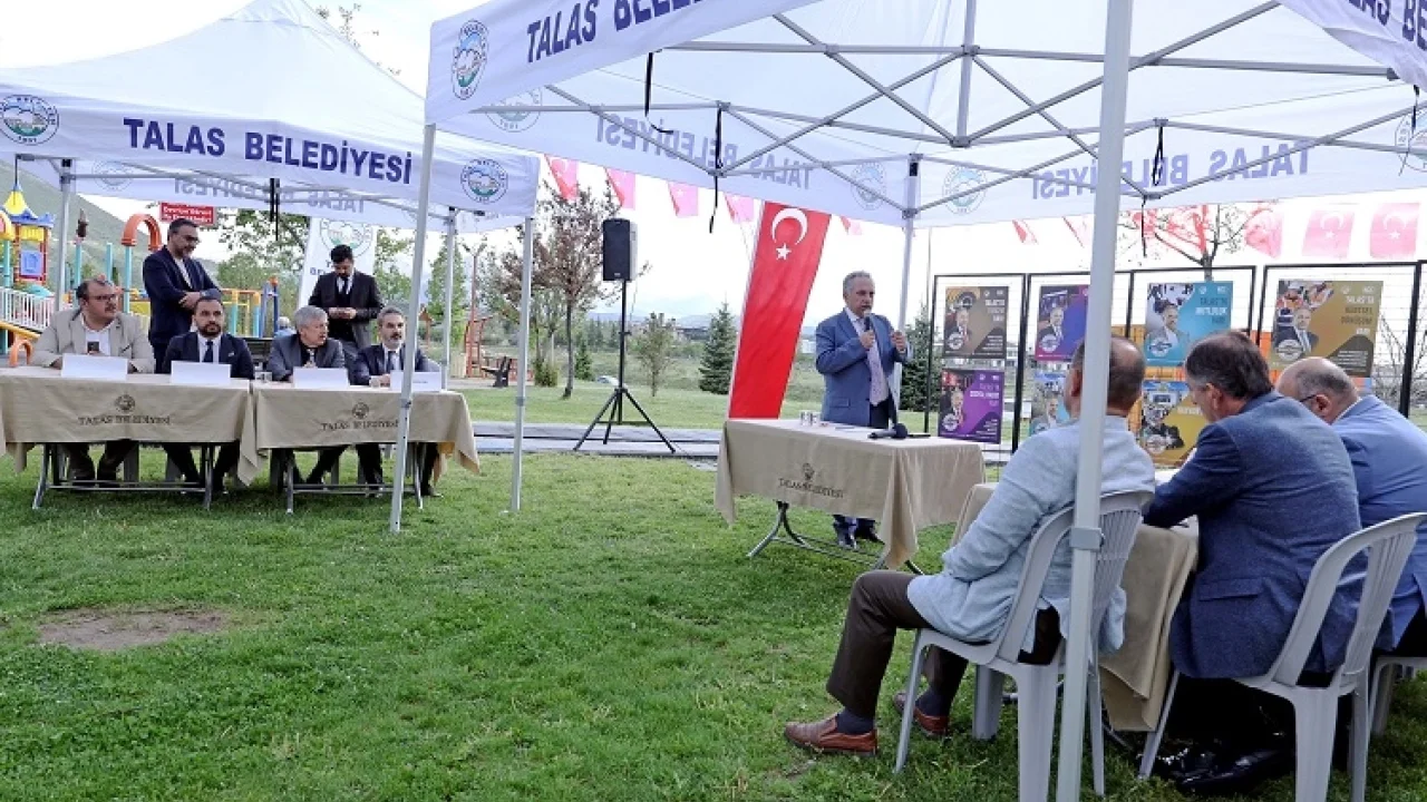 Kayseri Talas'ta vatandaşlar Başkan Yalçın'a soruyor