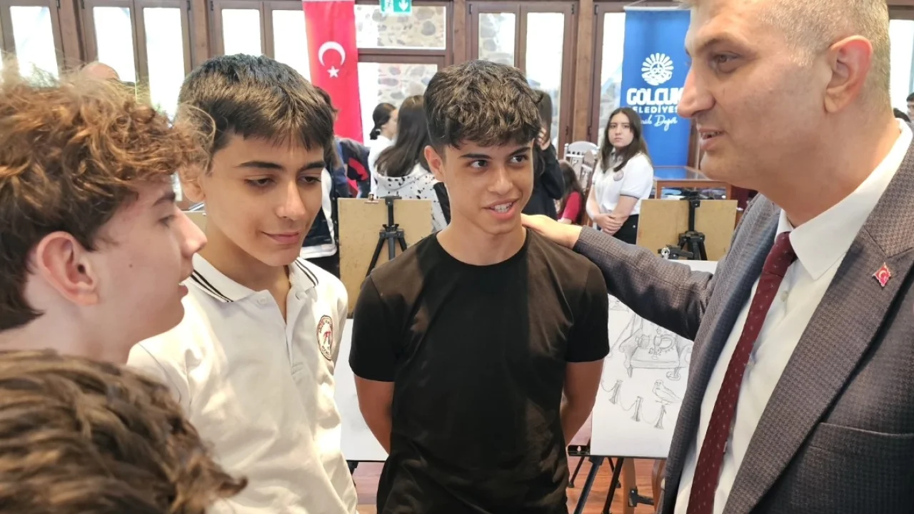 Kocaeli Gölcükteki tarihi yapılar öğrencilere ilham oldu