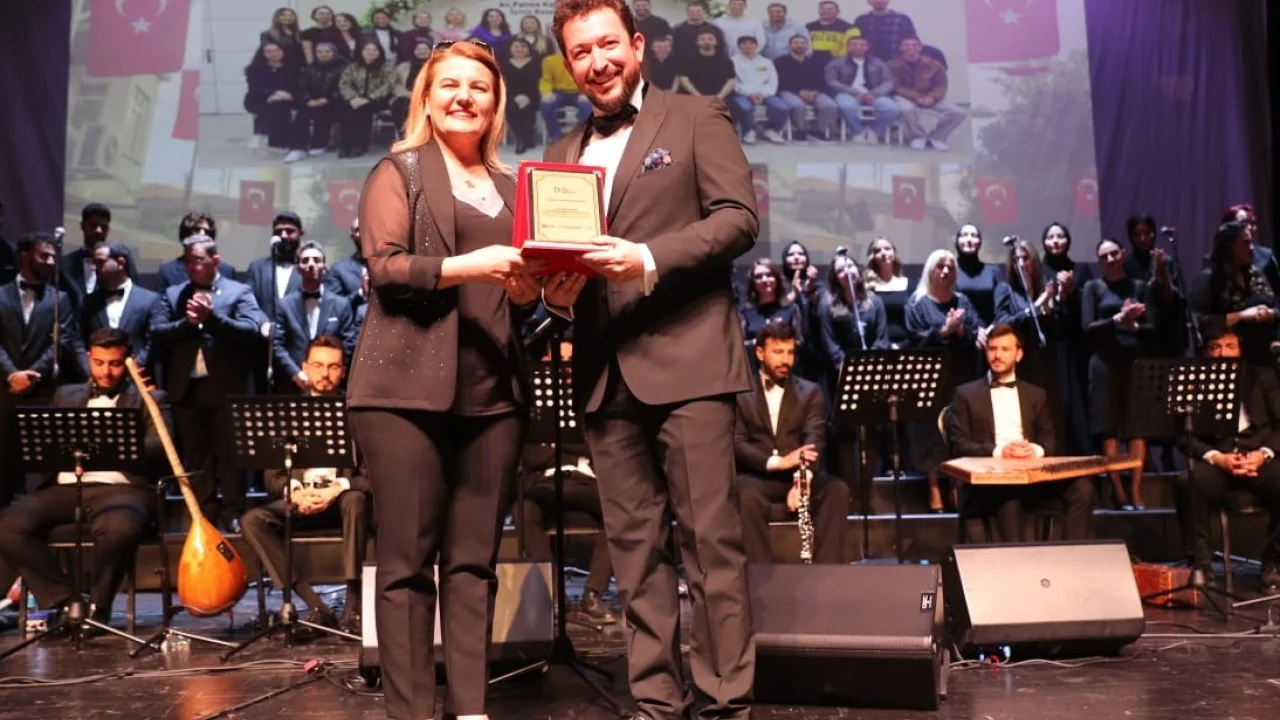 Kocaeli İzmit’te halk müziği coşkusu yaşandı
