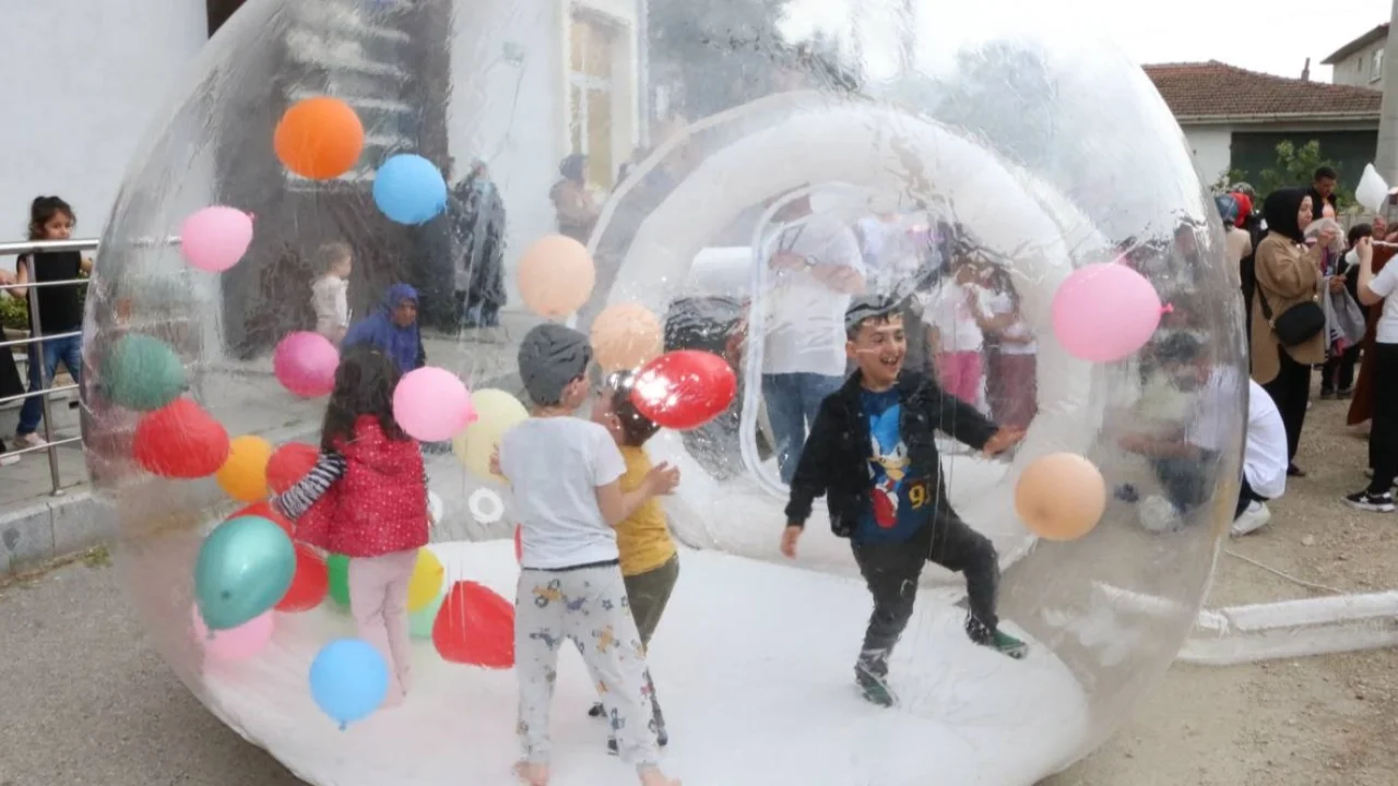 Sakarya Geyve'de bahar şenliği eğlendirdi