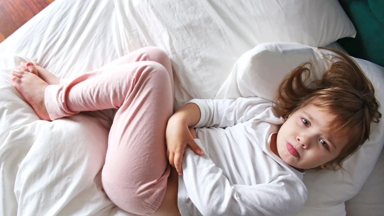 Çocuklarda gastroenterit alarmı! Her iki çocuktan birinde tanı konuluyor