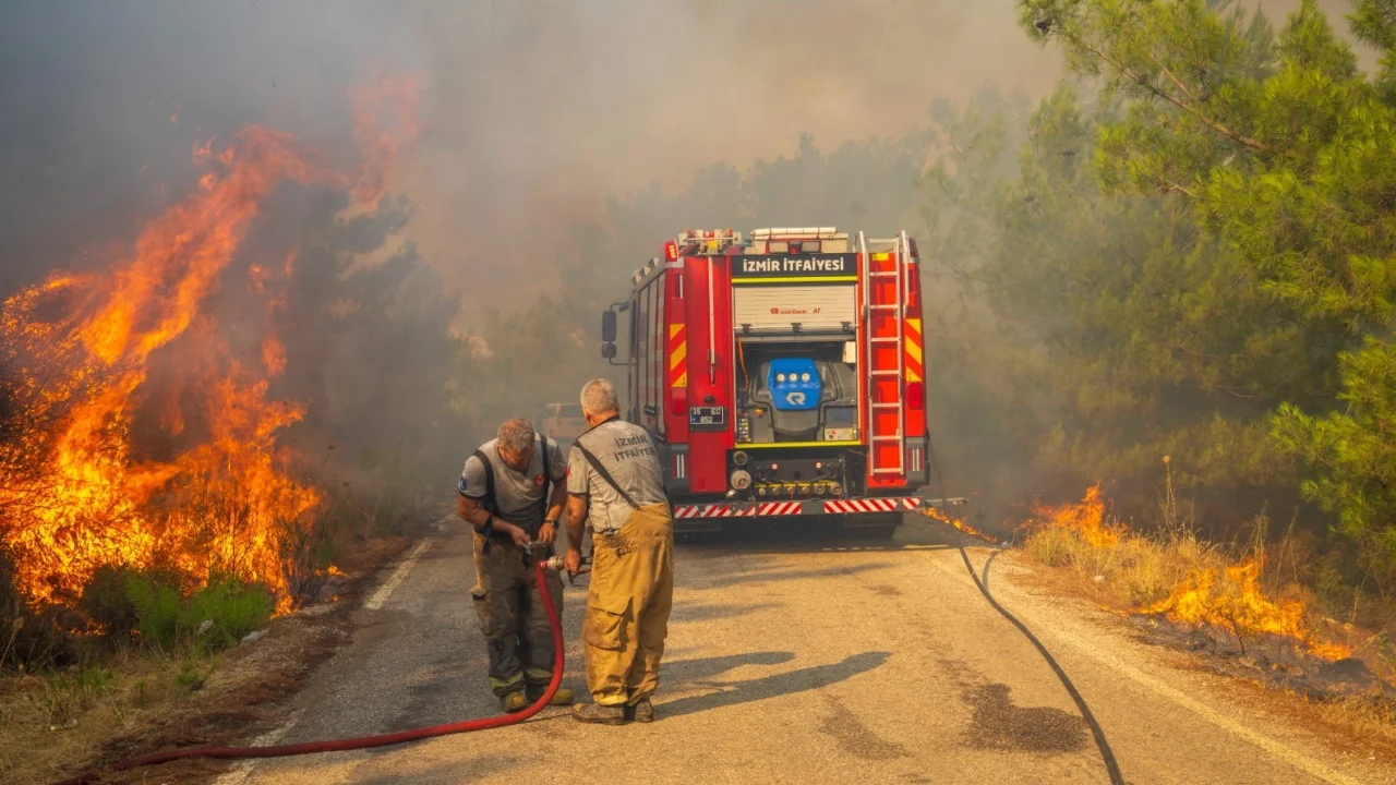 İzmir’de yangınla mücadelede yeni dönem
