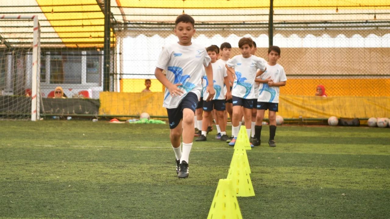İstanbul Beylikdüzü’nde yaz spor okulları başladı