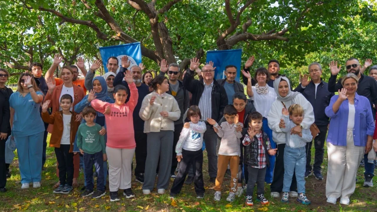 İzmir’de “Patili Dostumuz” projesi başladı