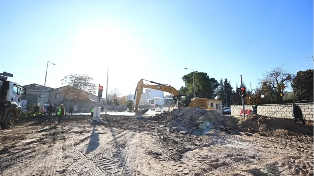 Denizli’de Çal Caddesi baştan aşağı yenileniyor