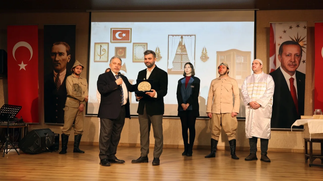 Mehmet Akif Kayseri Talas'ta anıldı