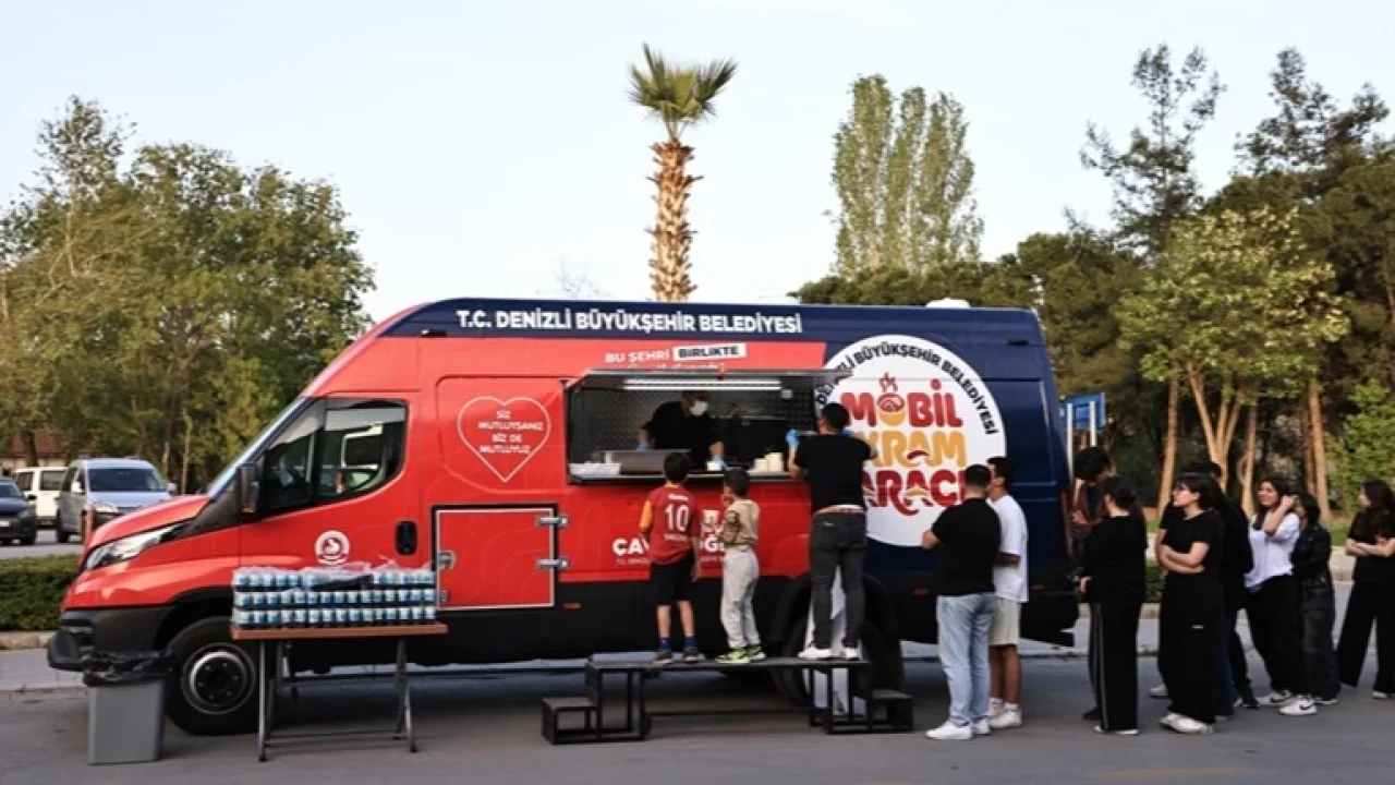 Büyükşehir’in mobil ikram araçları 1 yaşında