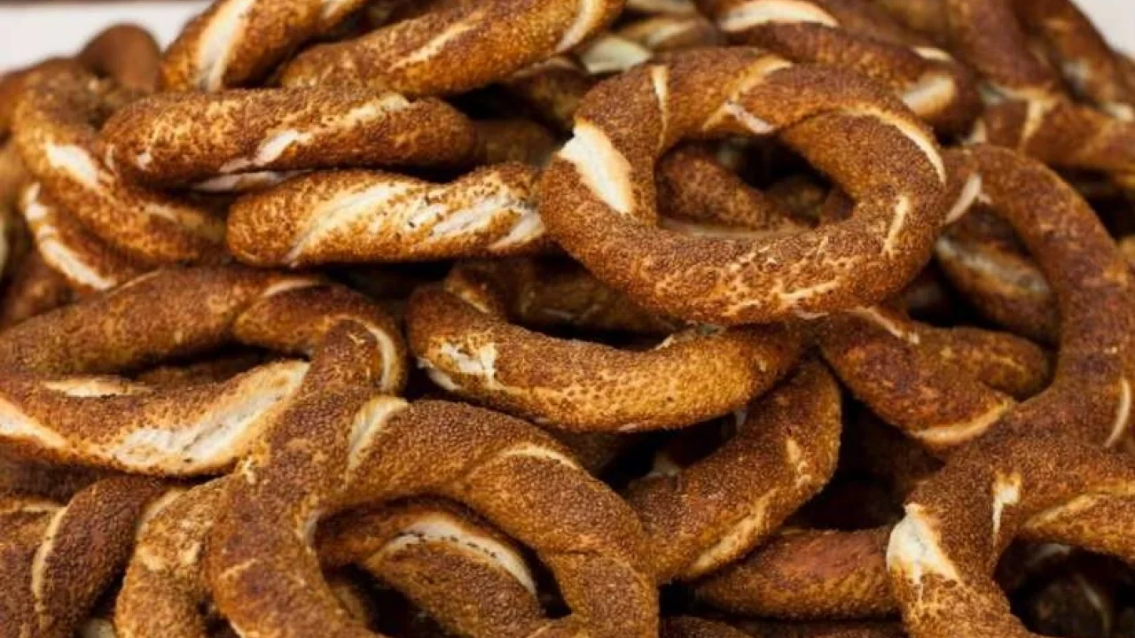 Esnafın fiyat tarifelerine yeni ayar... Simit ve ekmekte fiyat belirleyici bakanlık olacak