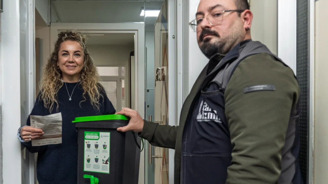 İzmir'de organik atıklar toprağa dönüşüyor... Bokaşi Kompost Projesi hayata geçti