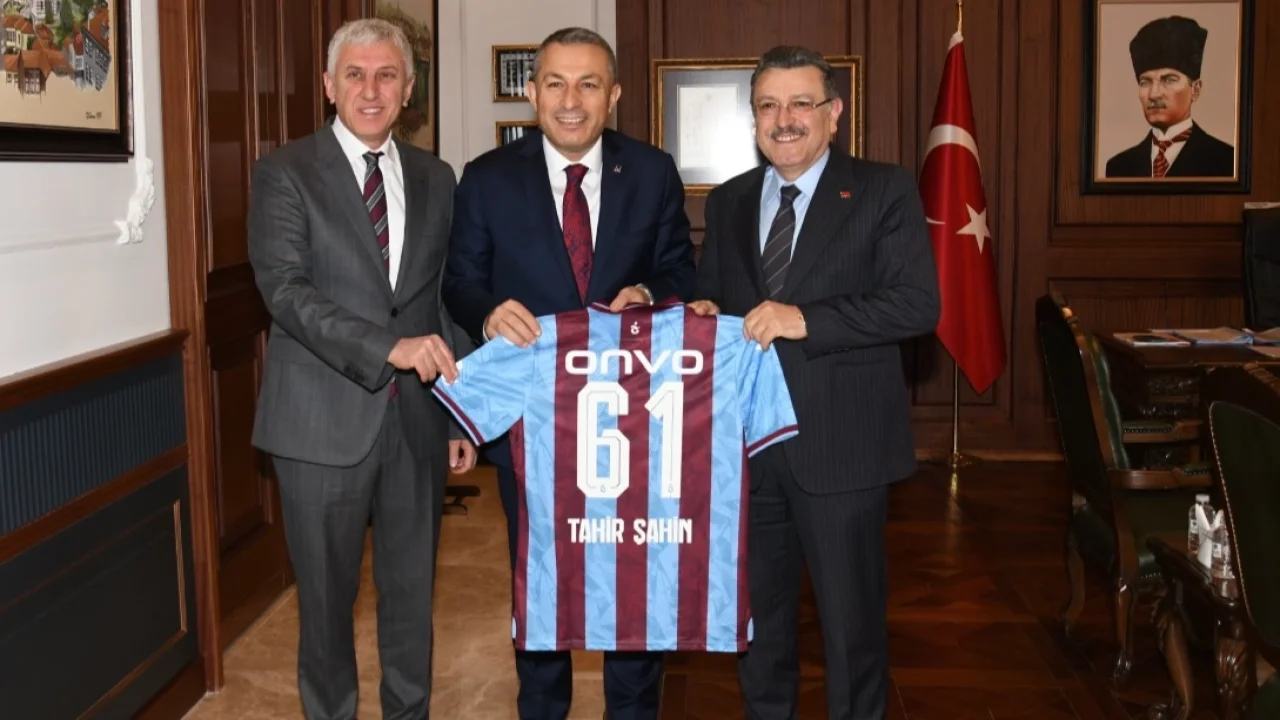 Trabzon'da Başkan Genç Vali Şahin’i ziyaret etti