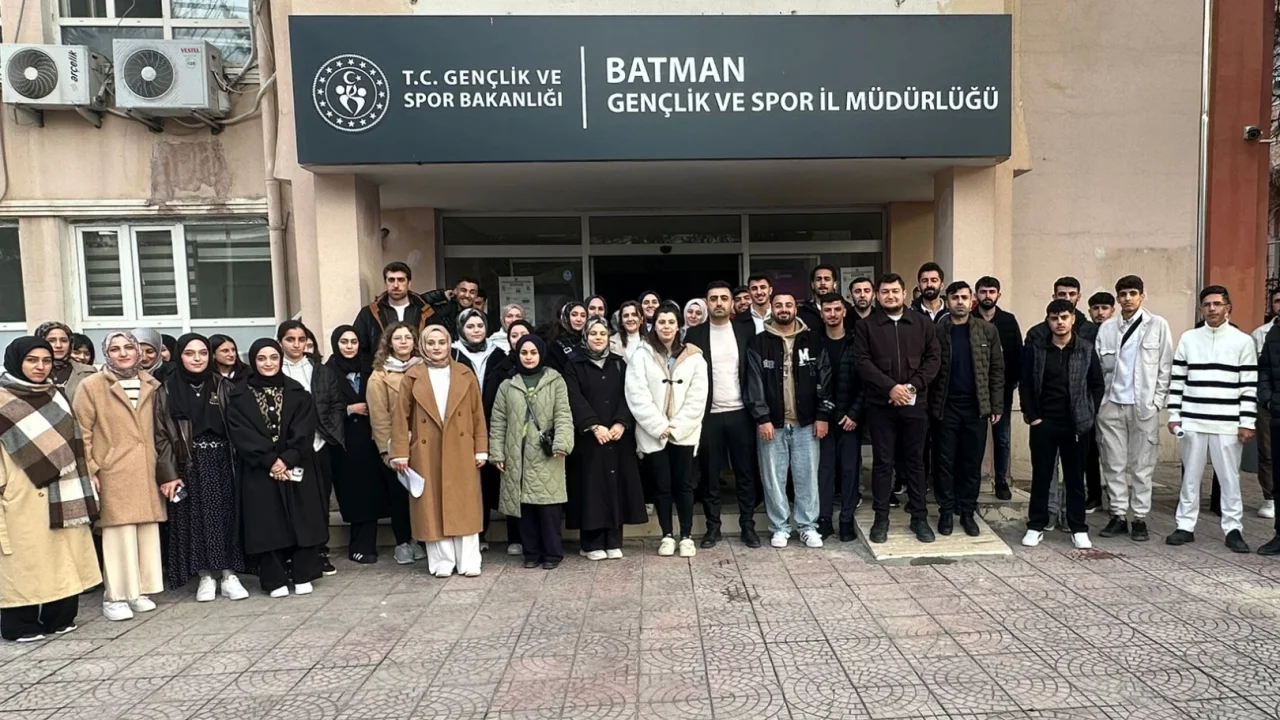 Batman Sasonlu gençler Başkent'e uğurlandı