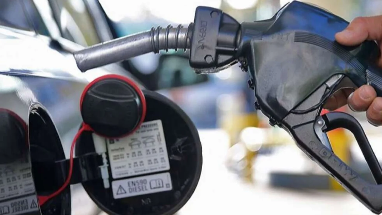 Benzine 1,07 lira zam