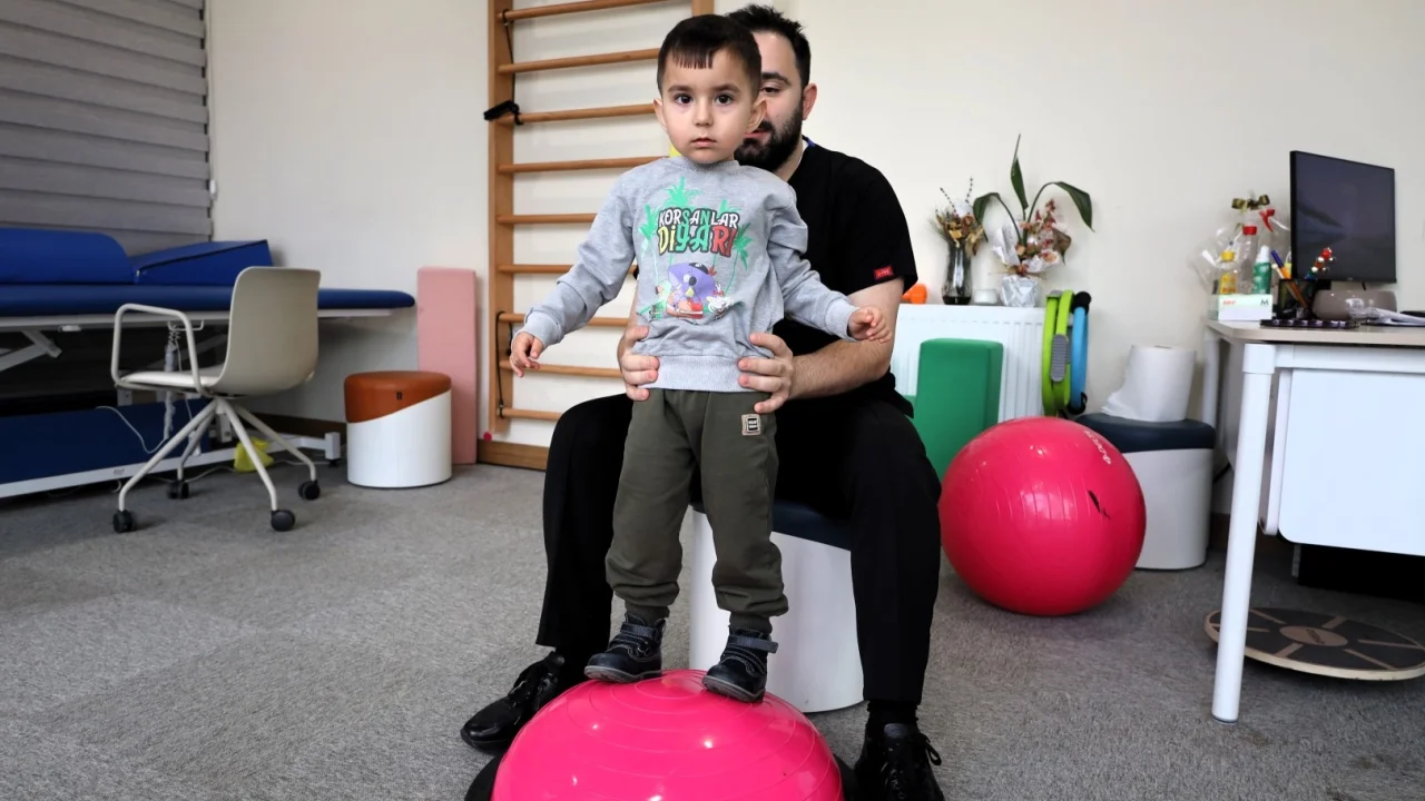 Gonca’da atılan ilk adım, minik Demir’e umut oldu