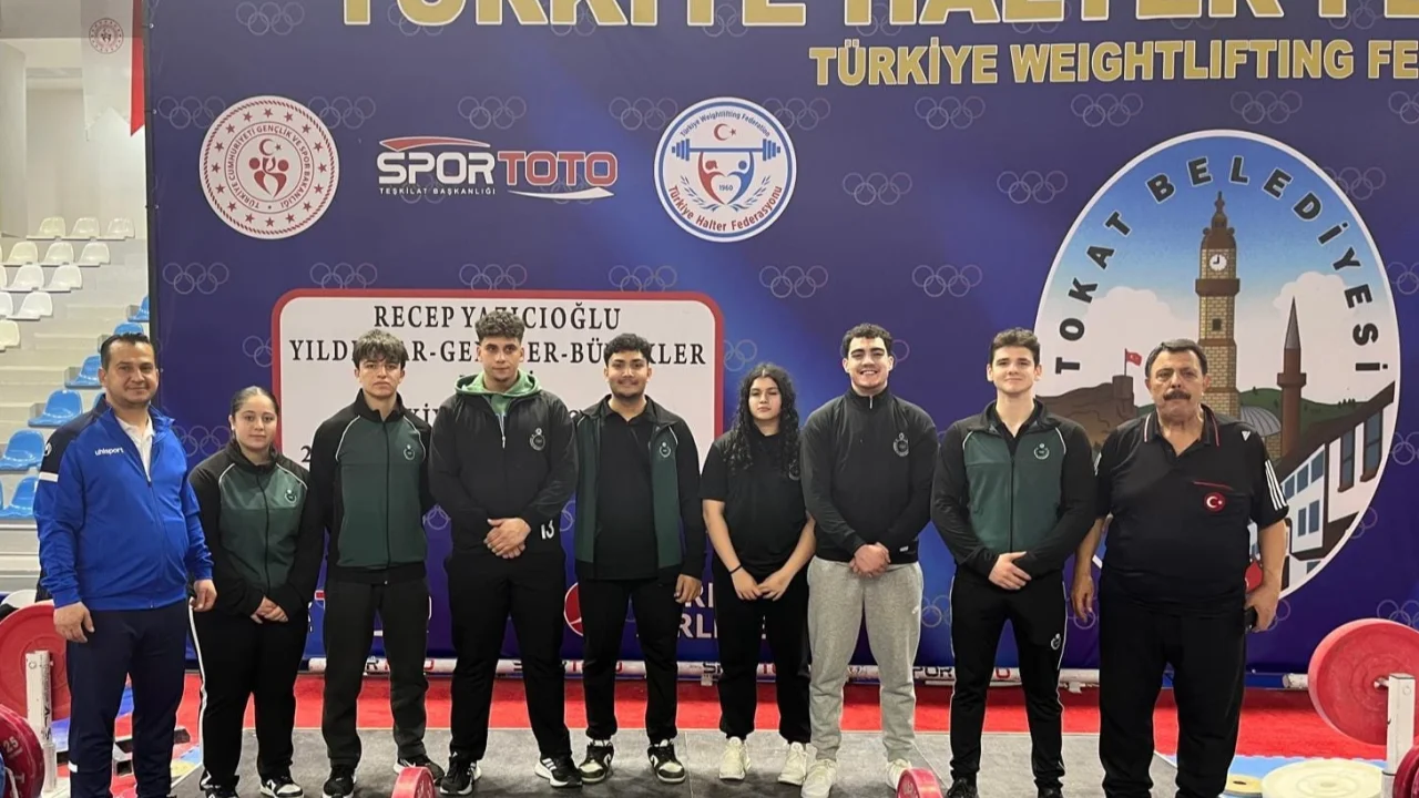 Konya Karatay Belediyespor’dan halterde Türkiye şampiyonluğu