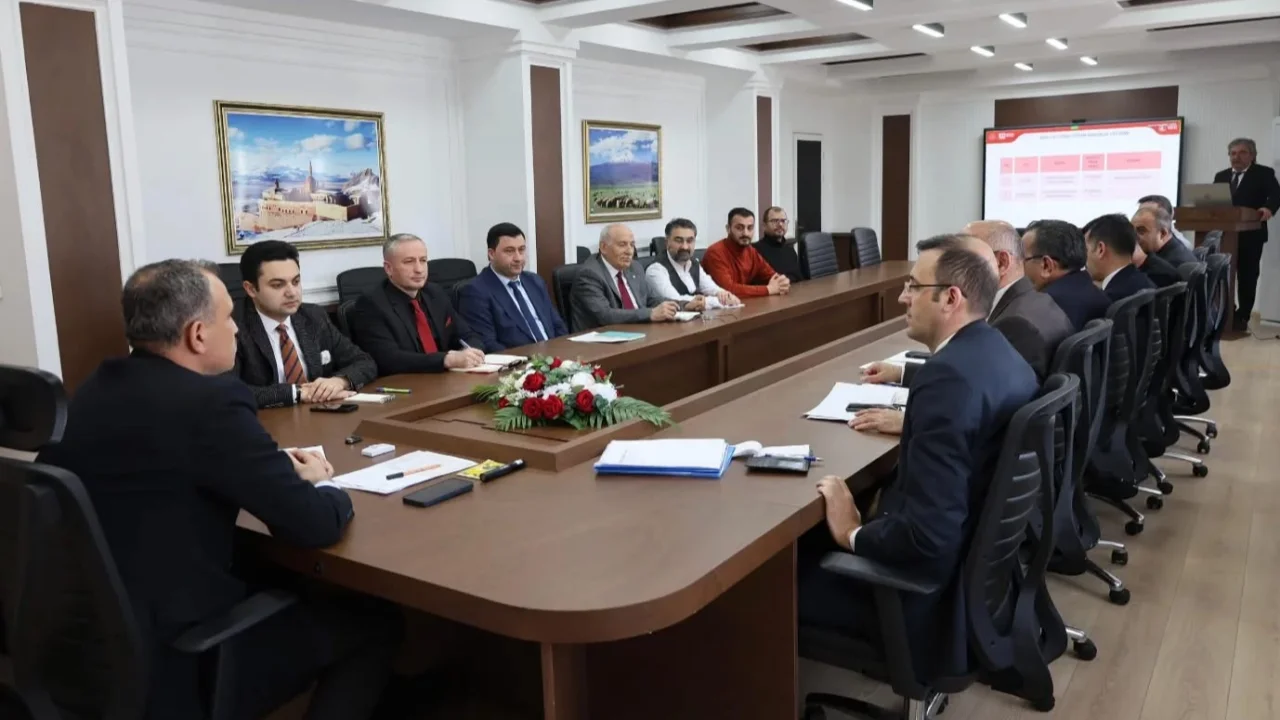 Ağrı Valliliği’nde eğitim yatırımlarına yakın mercek