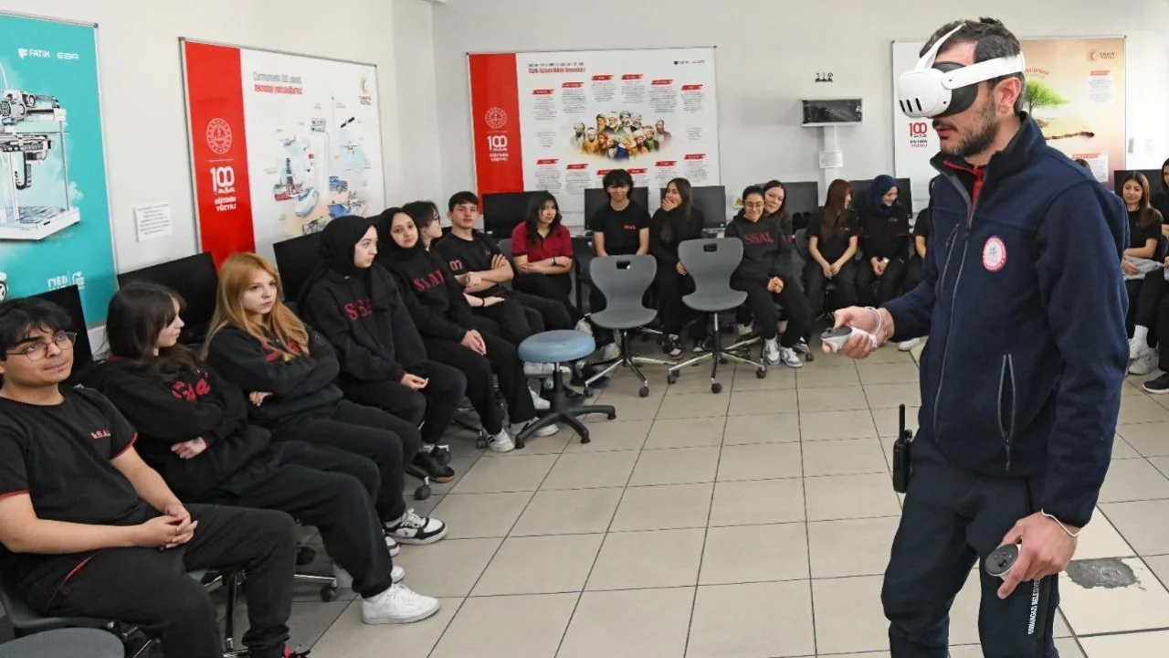 Bursa Osmangazi’de VR destekli afet tatbikatı
