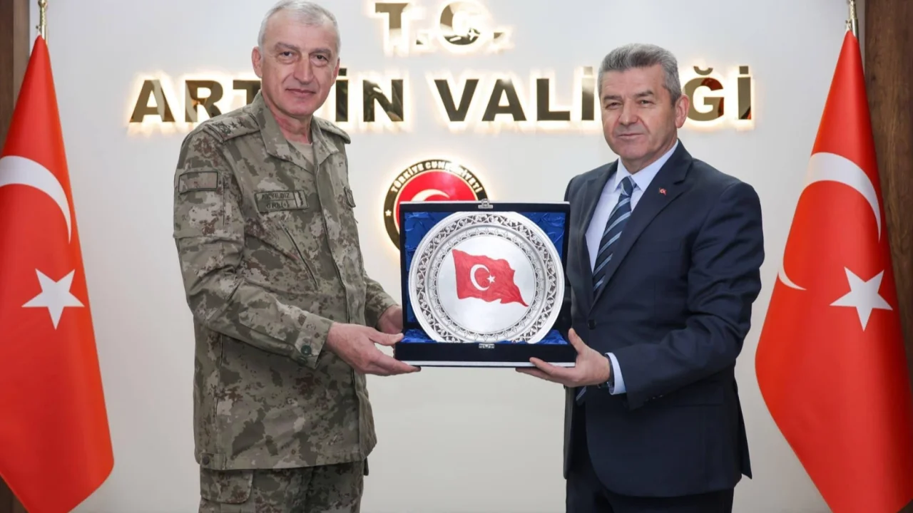 Erzurum 9. Kolordu Komutanı Tümgeneral Akyıldız Artvin'de