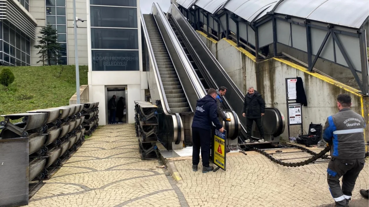 Kocaeli'de yürüyen merdivenlere kapsamlı bakım