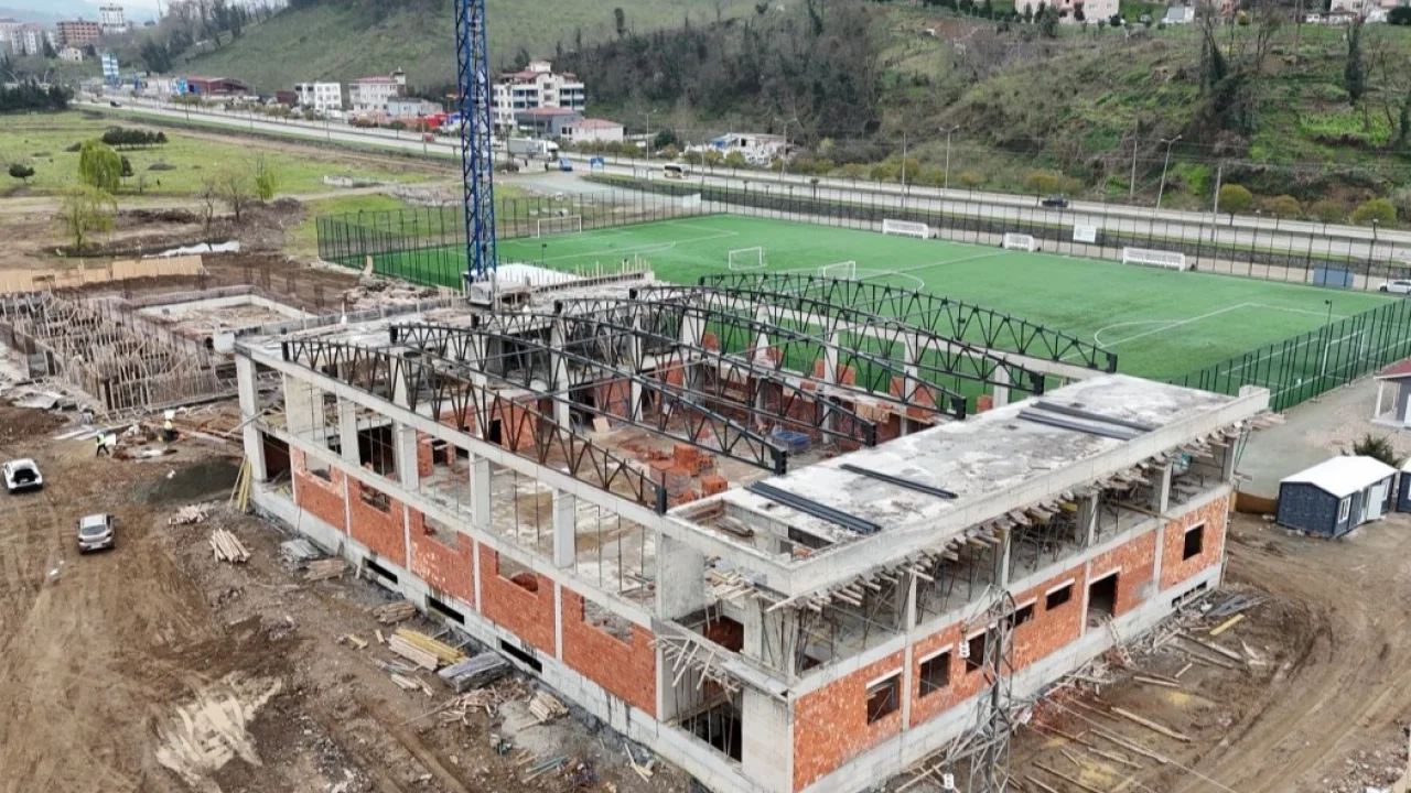 Ordu'da Eskipazar Spor Kompleksi inşaatı sürüyor
