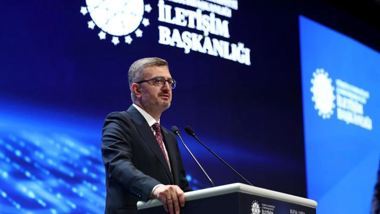 Burhanettin Duran: Siber dünyadaki anarşi ortamı milli güvenlik meselesidir