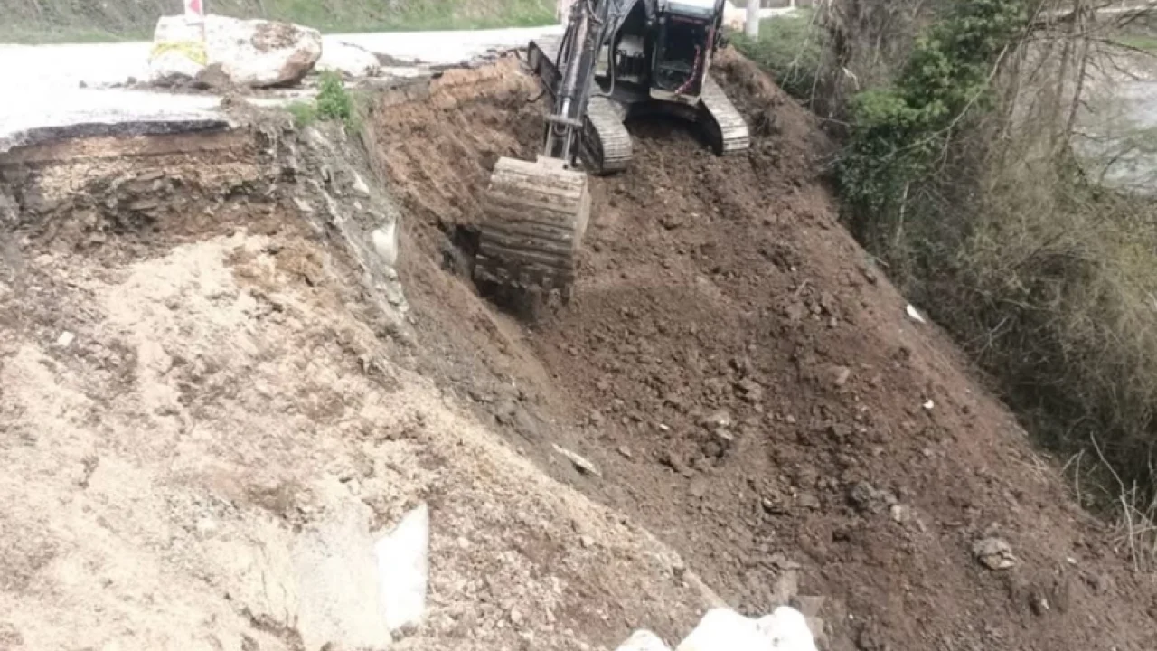 Düzce Yığılca’da heyelan bölgesinde çalışmalar sürüyor