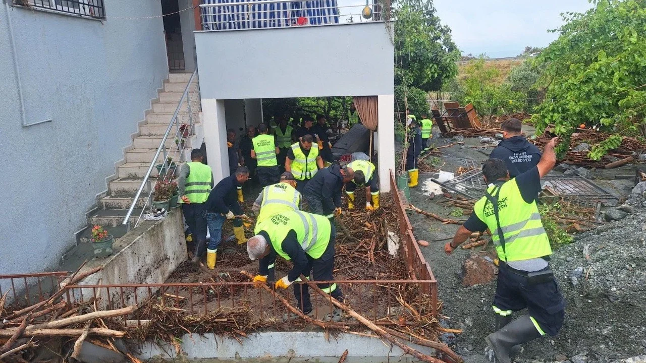 Bakan Çiftçi Hatay’daki son durumu paylaştı