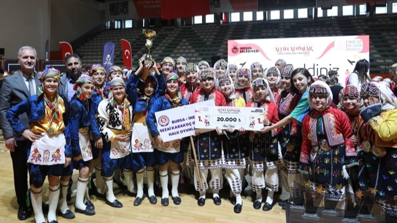 Bursa İnegöl'de 'altın adımlar'da şampiyonlar ödüllendi